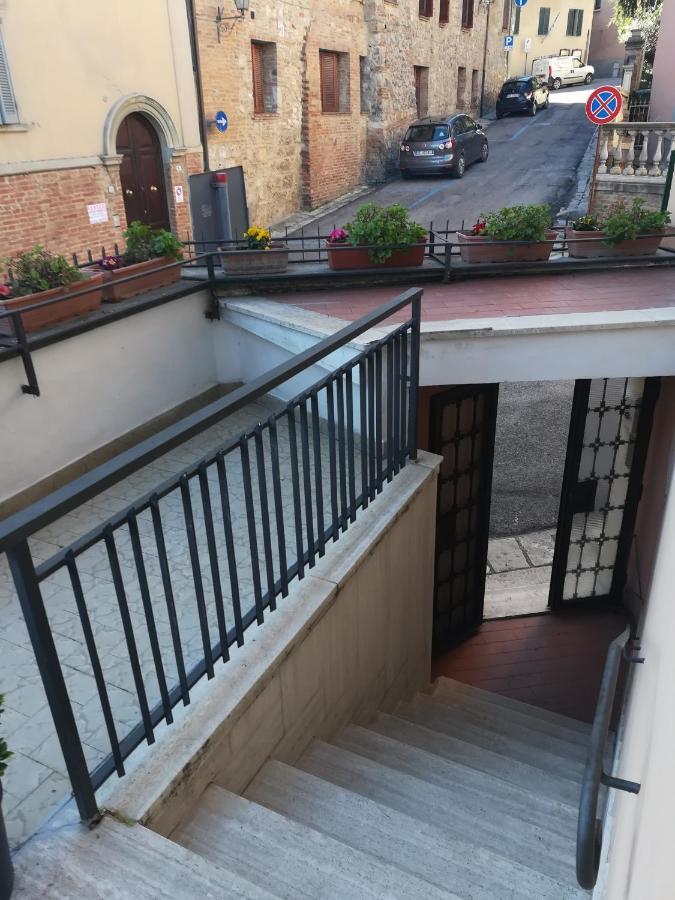 La Terrazza Apartment Chiusi Bagian luar foto