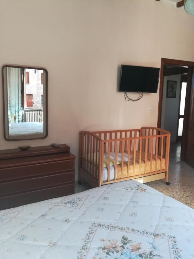 La Terrazza Apartment Chiusi Bagian luar foto